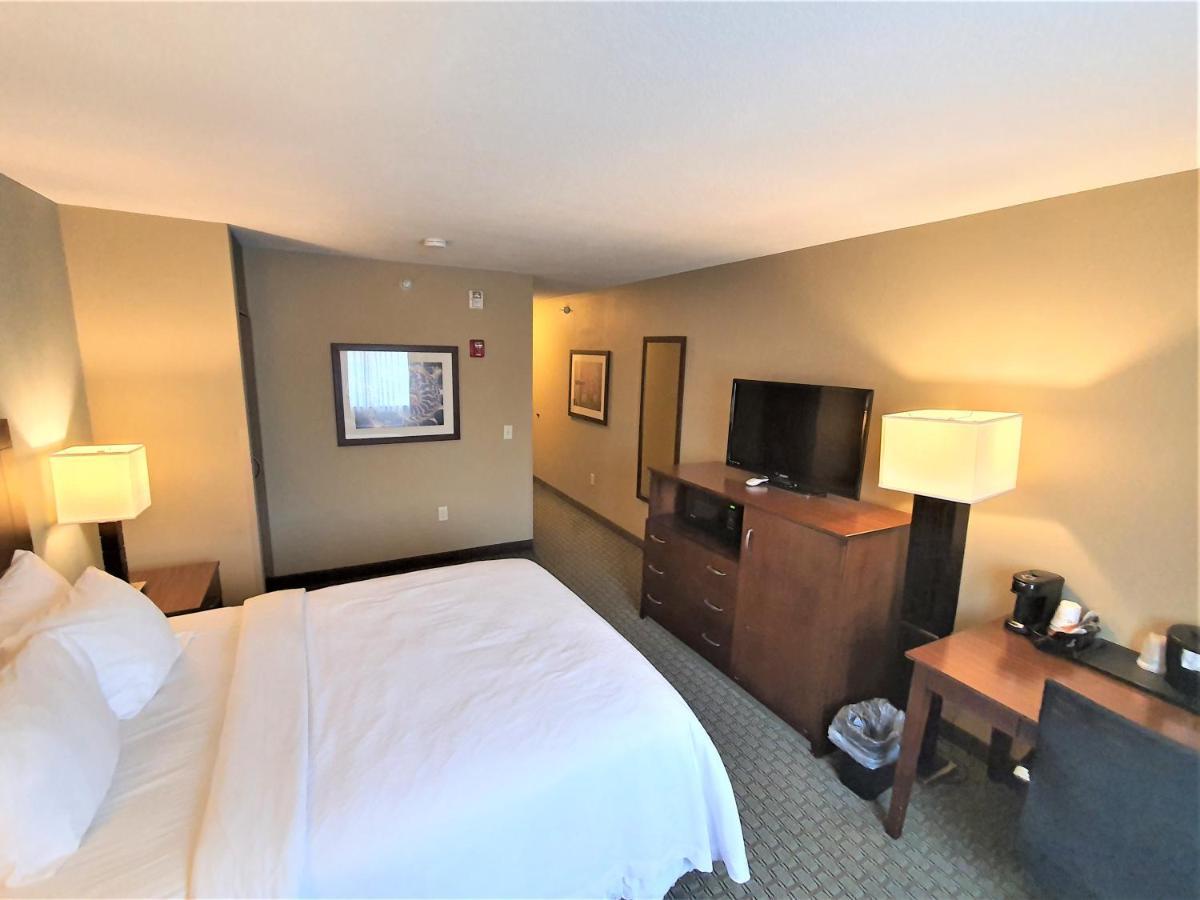 Amerivu Inn And Suites - Chisago City Esterno foto
