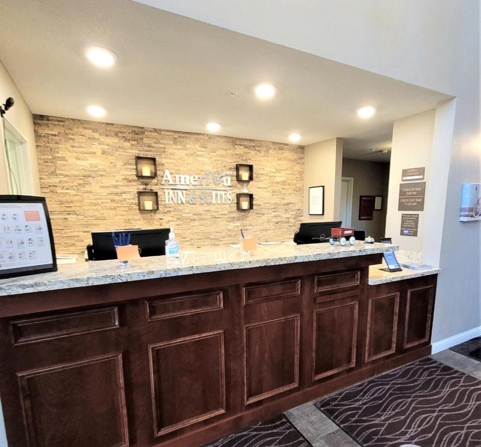 Amerivu Inn And Suites - Chisago City Esterno foto